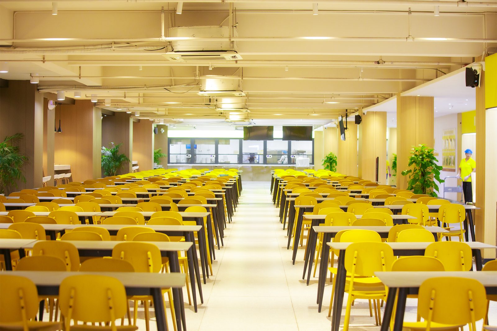 夏越港澳台联考强化班：港澳台联考全景费用盘点：从备考到入学，你的教育投资需要多少？