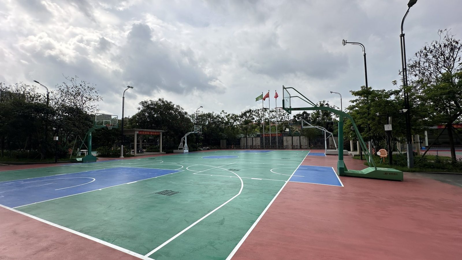 暨港教育校园运动场